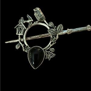 Silver Hairpin with Black Gem and Bird Design